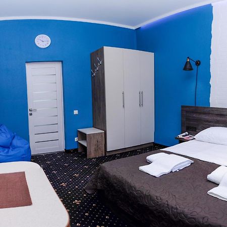 Aparthotel Luxury.Ap Ivano-Frankivsk Pokoj fotografie
